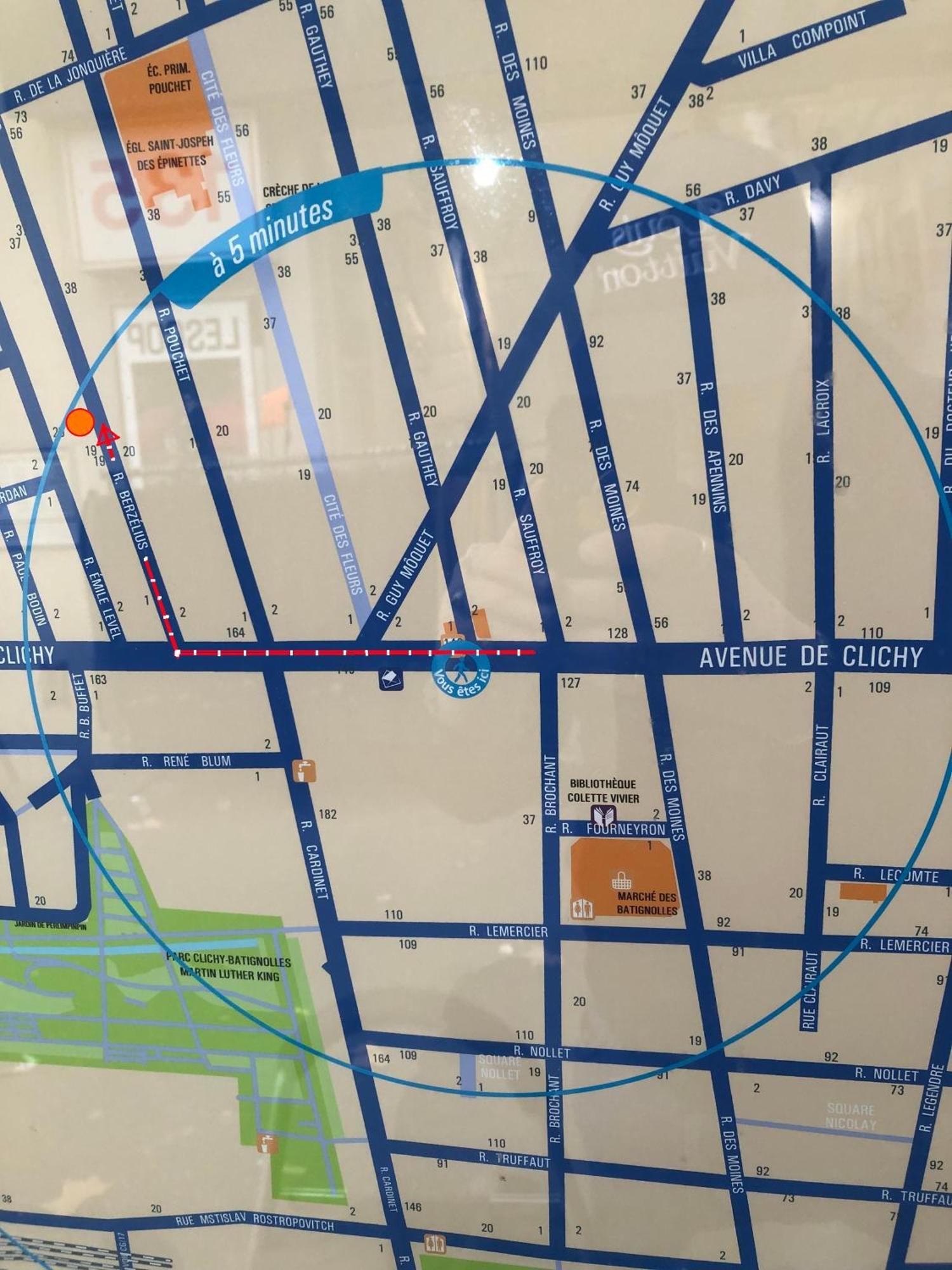 Studio "Maryline" Sejours Parisiens Abordables - Rez De Chaussee Sur Beau Patio Ombrage- Accessible Handcaps - Grand Canape-Lit Clic Clac 2 Places - Cuisine Equipee - Salle De Bains - 5 Minutes Du Metro Brochant Ligne 13,Bus 74 Et 31 ภายนอก รูปภาพ